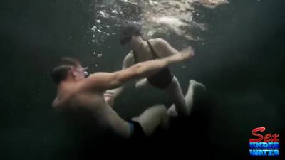 Crazy Underwater Sex With Asian Assain Babe - upornia.com