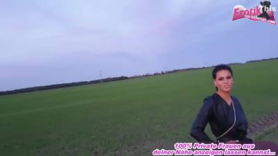 Deutsche Amateur Latina Beim Outdoor Pov Sex Richtig Geil - hclips.com