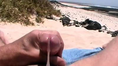 Shooting A Nice Load On The Beach - drtvid.com