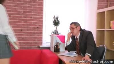 Tricky Old Teacher - If anyone can shag Lindsey - sexu.com - Russia