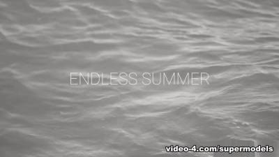 Amelie Lou in Endless Summer - SuperBeModels - hotmovs.com