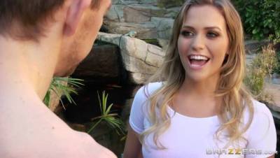 Erik Everhard - Mia Malkova - Yoga Lesson - porntry.com