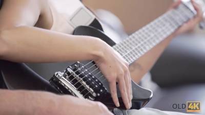 OLD4K. Petite cutie has fun with hard instrument belonging to old guitarist - txxx.com