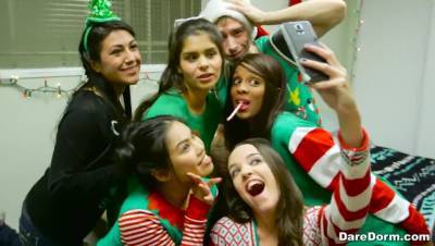 Cindy Starfall - Katya Rodriguez - Holiday Cheer - veryfreeporn.com