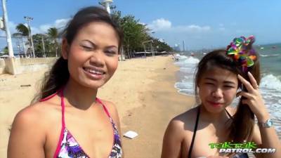 TukTukPatrol Cum Shower On Slutty Asian Beach Friends - sunporno.com