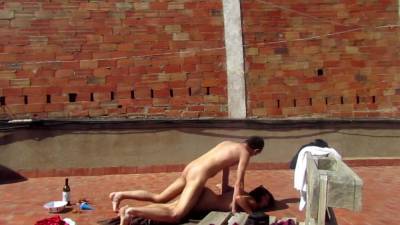 Couple Fucking In The Terrace Outside - hclips.com