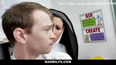 Horny Nun Squirts All Over A Horny Teen Pussy - hclips.com