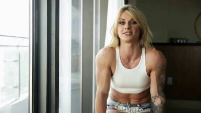 Muscle Princess - hot fitness girl video - sunporno.com