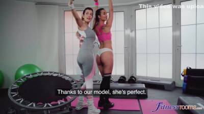 Freya Dee - Italian Fitness Blogger Fucks Nymph With Freya Dee - upornia.com - Italy