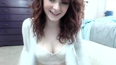 Cute Redhead Next Door Fingering Her Twat To Orgasm - hclips.com