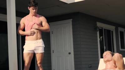 TRAILERTRASHBOYS Gay Devin Franco Barebacked By Taylor Reign - icpvid.com