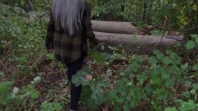 Stranger Girl Sucked In The Forest - hclips.com