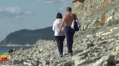 Russian couples sex at the real really hot beach - sunporno.com - Russia