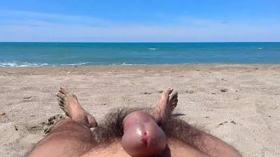 Chase90 Playing And Pissing On The Beach - txxx.com - Italy