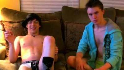 Gay young men hood porn They kiss, jerk off together, and Da - nvdvid.com