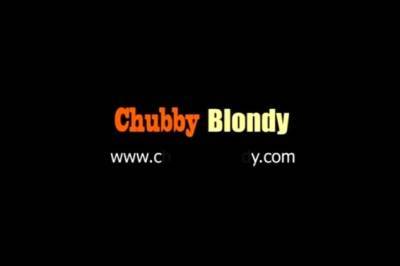 Chubby Amateur Has Sex With Her Toys - nvdvid.com