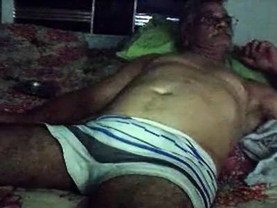 Str8 daddy stroke on bed - icpvid.com