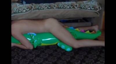 Big inflatable alligator humping cum - fetishpapa.com