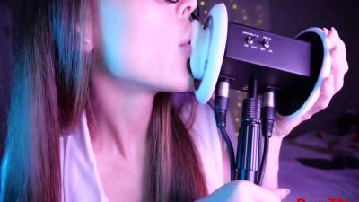 Heatheredeffect Asmr - 19 February 2020 - 4 Min Ear Eating Clip - hclips.com