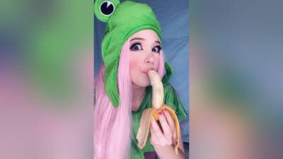 New - Eating Banana - 23 December 2020 - hclips.com