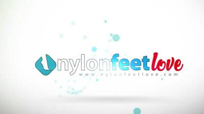 Secretary nylon feet for your happiness - drtuber.com