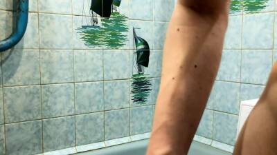 Masturbating in the shower was a great idea - drtuber.com