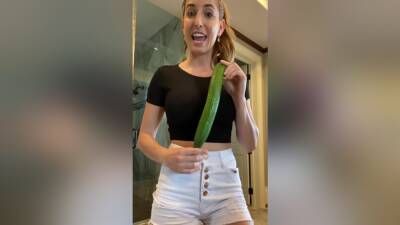 Cucumber Blowjob - hclips.com