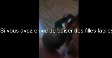 Jeunette baise son mec et son meilleur pote - drtuber.com