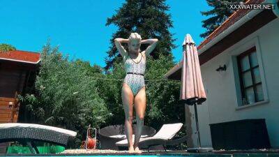 Zazie Skymm - Beautiful Blonde Swims Nude - Zazie Skymm - upornia.com