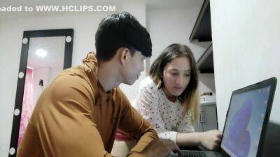 I Ask My Neighbor The Computer For Help But He Discovers My Hot Videos - hclips.com