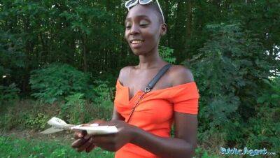 Public Agent Ebony model Zaawaadi taken into the woods for hard outdoor fucking - veryfreeporn.com