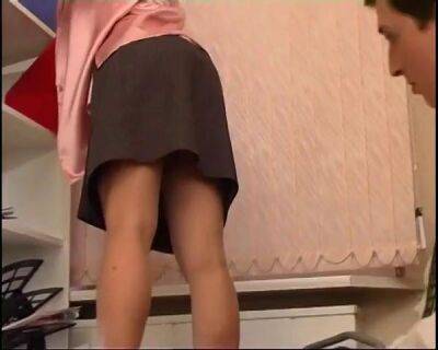 Milf Secretary - sunporno.com