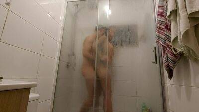 PASSIONATE SEX IN THE SHOWER - LATINA - veryfreeporn.com