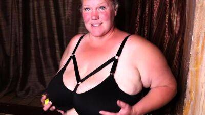 Fat BBW with big boobs masturbating and squirtin on cam - drtuber.com