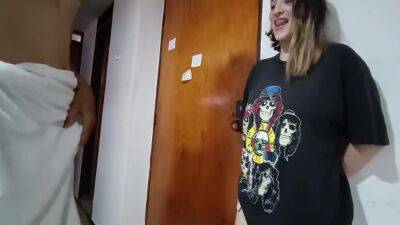 My Stepsister Receives Me With A Blowjob In The Apartment - upornia.com - Colombia