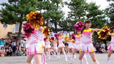 A cheerleader cuter than an idol 2 - drtuber.com - Japan