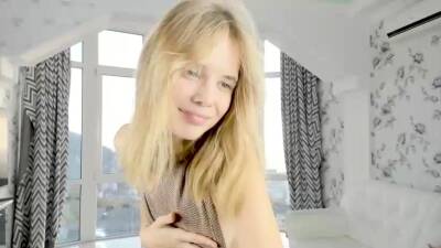 Blonde teen Sierras first erotic masturbation video - drtuber.com