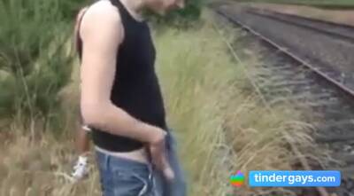 Fucking on the Railroad - pornoxo.com