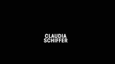 Claudia - Claudia Schiffer zeigt Nippel in einem durchsichtigen Hemd - icpvid.com - Germany