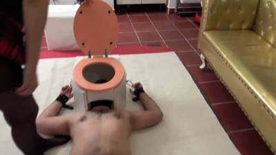 toilet slave spit - nvdvid.com - Germany