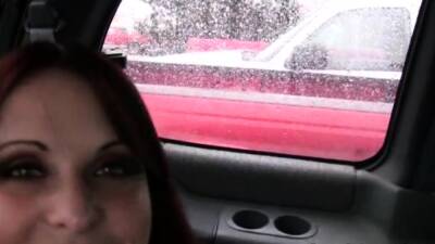 Teen masturbates in car - nvdvid.com