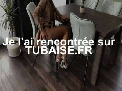 Une escorte que je baise directe sur la table de mon salon - drtuber.com - France