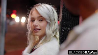 BLACKEDRAW Petite Blonde Scarlett takes on Isiah's BBC - txxx.com