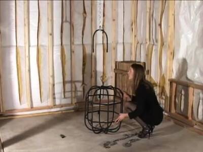 Girl locked in a bird cage - icpvid.com