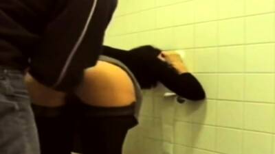 Restroom anal - nvdvid.com