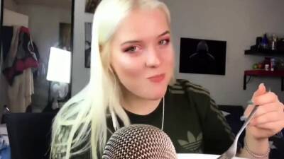 Suomalainen ASMR-tytt pieraisi - drtuber.com