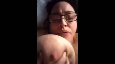 Huge Titted Chick begging for it(quick) - drtuber.com - Britain