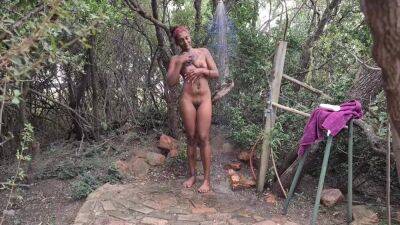 Indian Nude Outdoor Public Shower At Nude Resort - hclips.com - India