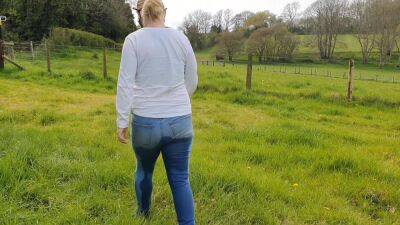 Alice - ⭐ Alice Pees Her Jeans Over And Over! Piss Compilation! - upornia.com - Britain