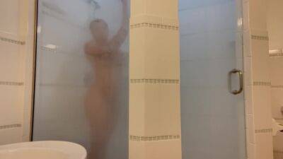 Showering - upornia.com